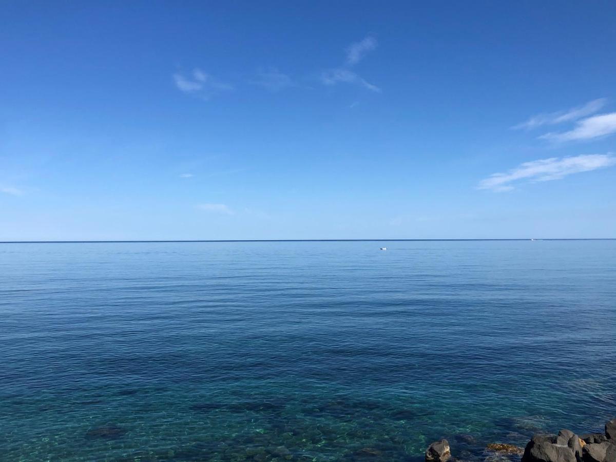 Appartamento Casasolemare Fondachello フォンダケッロ エクステリア 写真