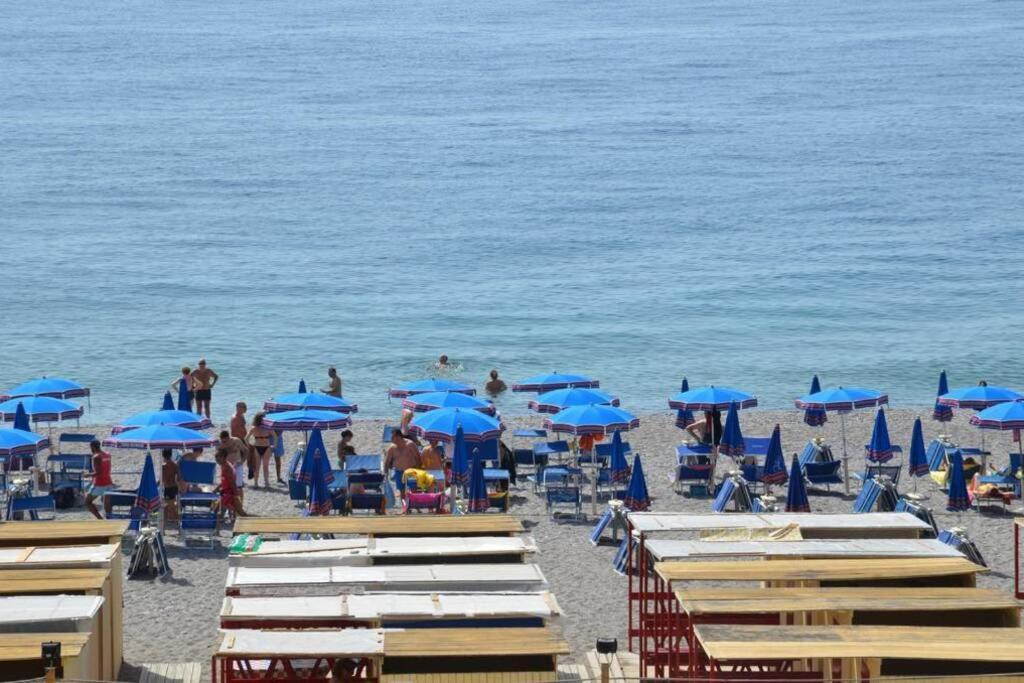 Appartamento Casasolemare Fondachello フォンダケッロ エクステリア 写真