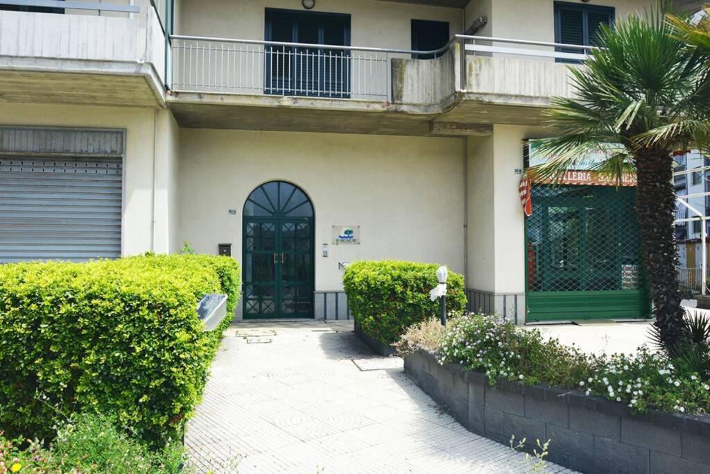 Appartamento Casasolemare Fondachello フォンダケッロ エクステリア 写真